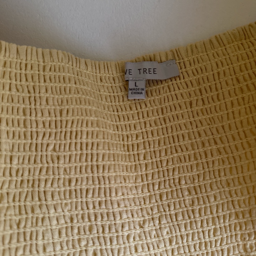 Love Tree Yellow Cropped Blouse size L - Picture 4 of 5